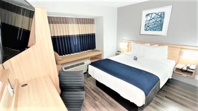 Microtel &